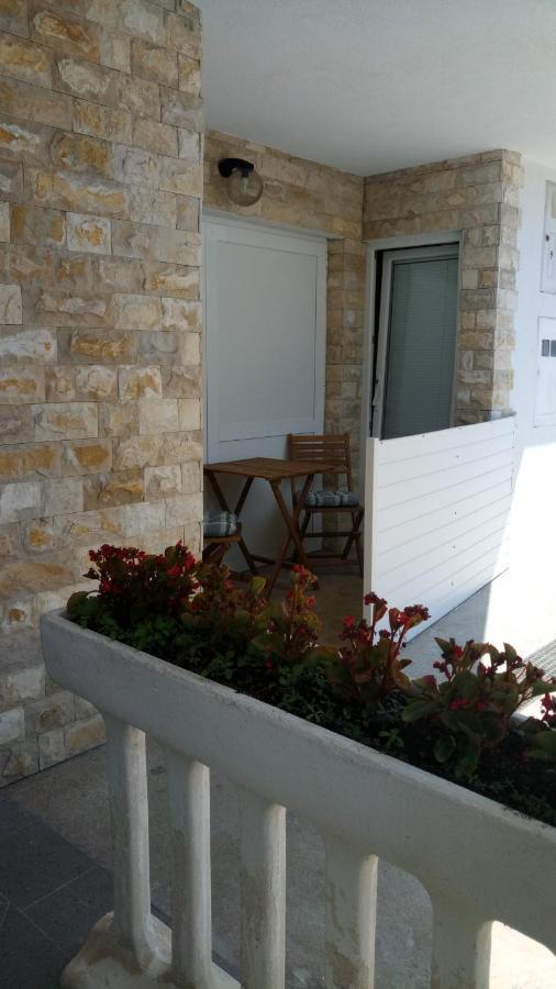 Apartments Dario Pag Town Exterior foto